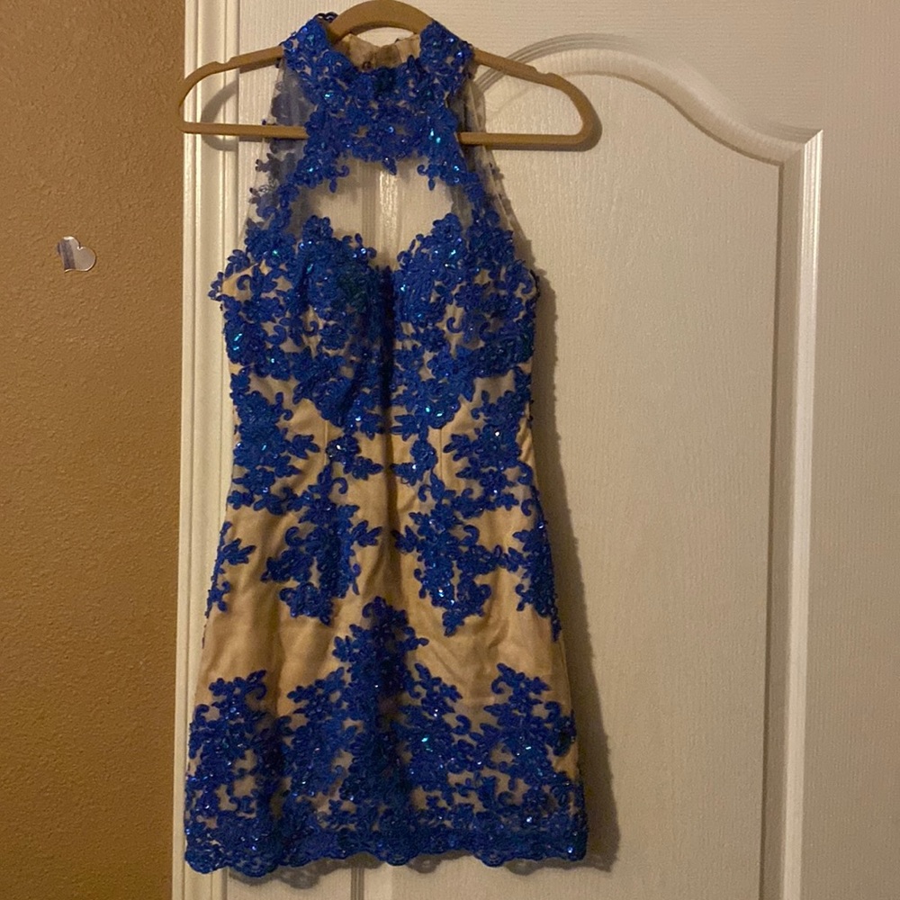 Stunning Dress size 6